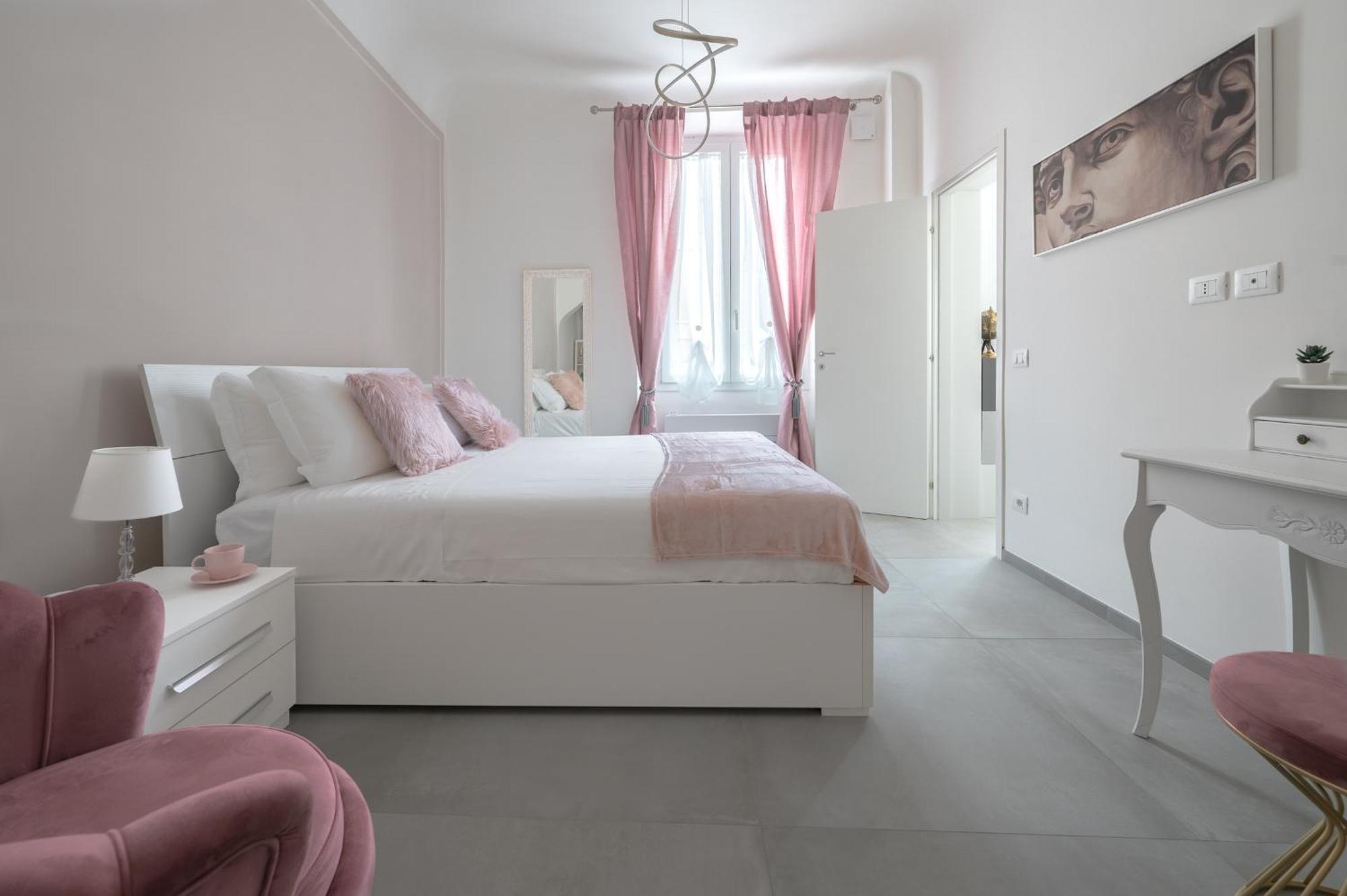 Via Ponte Alle Mosse, 19 - Florence Charming Apartments - A Chic, Newly Renovated Apartment Near Tram Leopolda, A Few Min From Downtown 外观 照片
